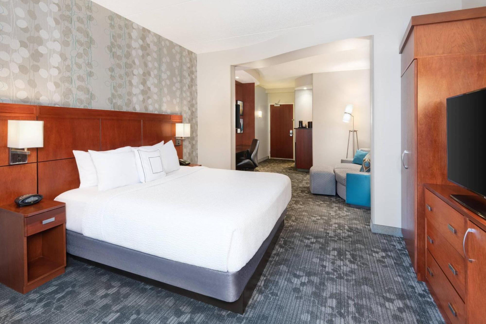 Courtyard By Marriott Pittsburgh Washington Meadow Lands Hotel Exterior photo