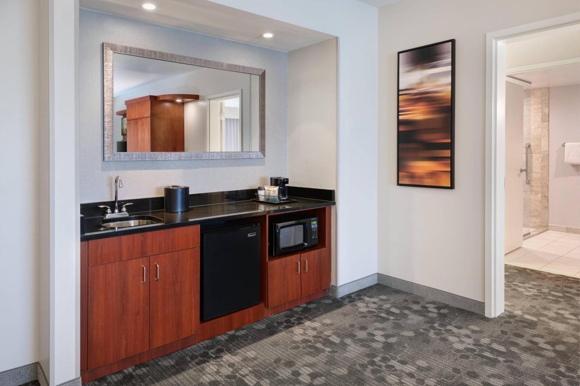 Courtyard By Marriott Pittsburgh Washington Meadow Lands Hotel Exterior photo