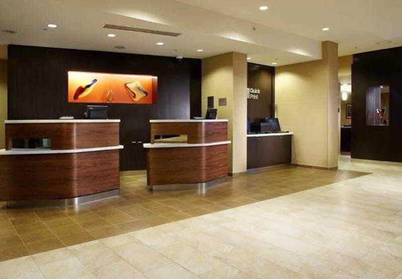 Courtyard By Marriott Pittsburgh Washington Meadow Lands Hotel Exterior photo